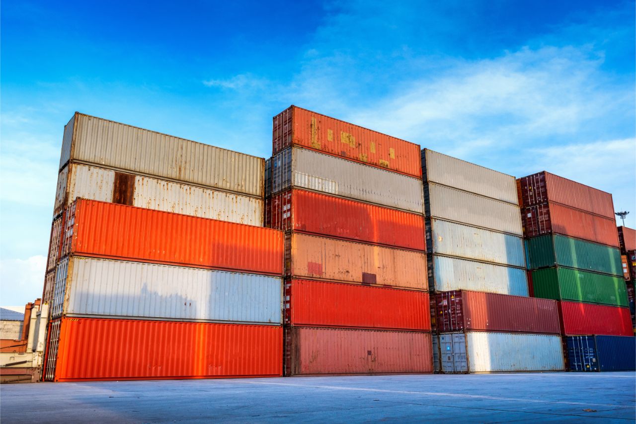 Cargo ship supply chain